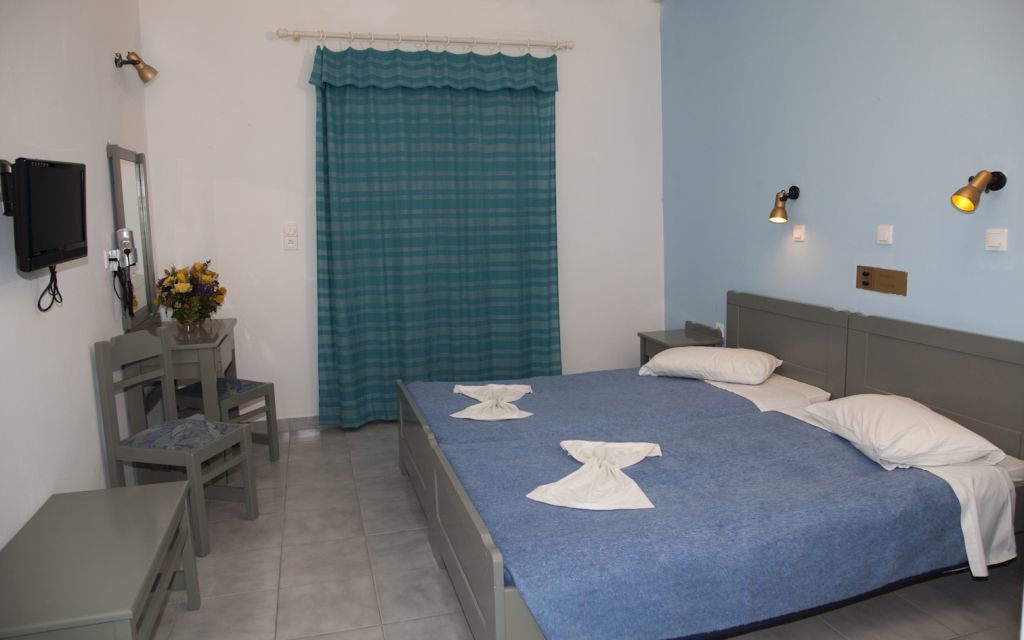 Hotel Blue Jay Marmari  Bagian luar foto