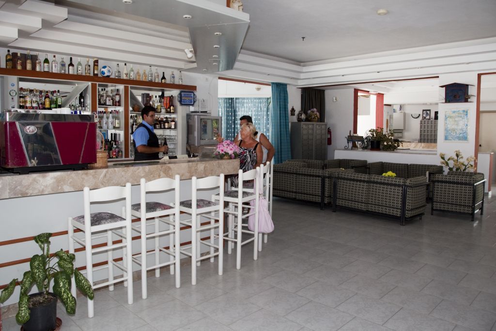 Hotel Blue Jay Marmari  Bagian luar foto